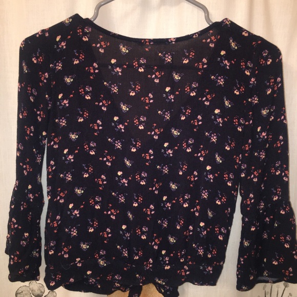 Navy blue cropped top - Picture 2 of 3
